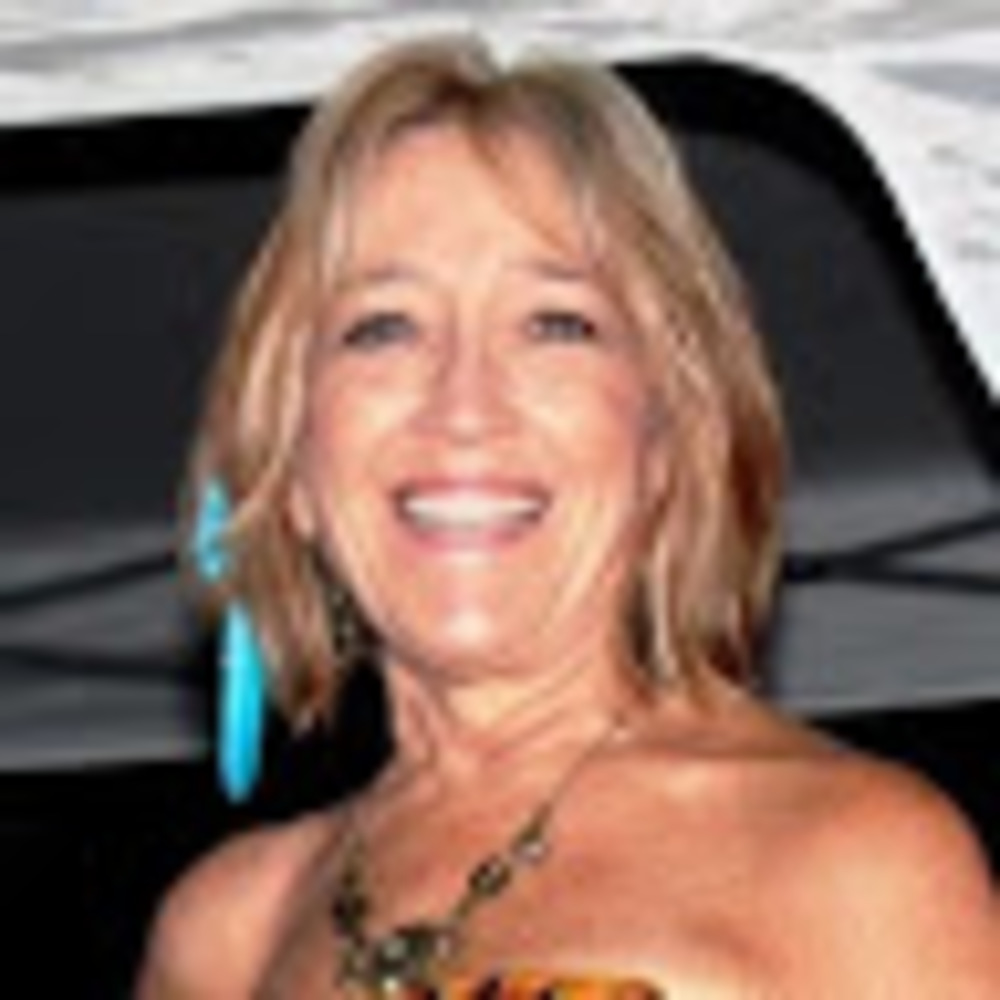 Meet your Posher, Nona